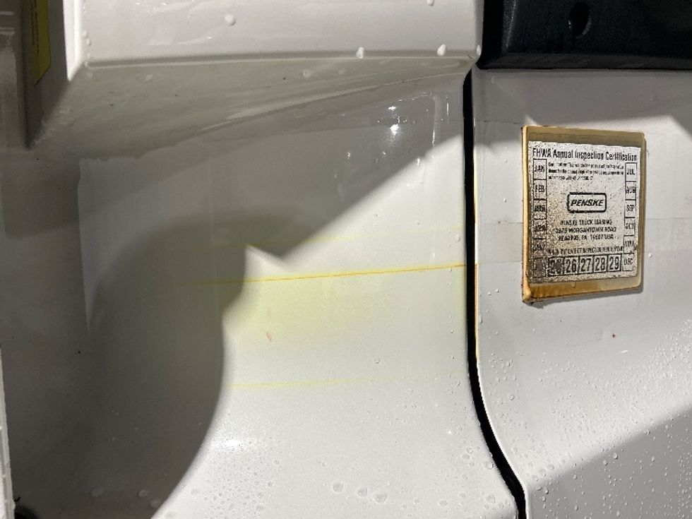 Day Cab Tractor-Heavy Duty Tractors-Freightliner-2021-T11664ST-Clackamas-OR-477,178\n\t\tmiles-$ 48,500 - Image 19