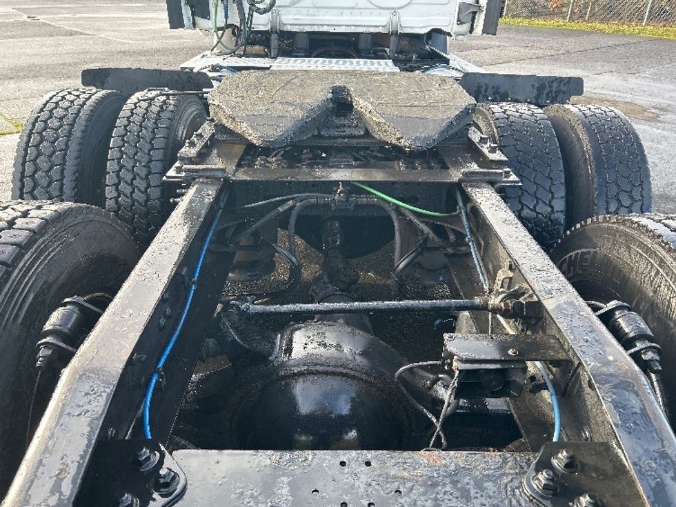 Day Cab Tractor-Heavy Duty Tractors-Freightliner-2021-T11664ST-Clackamas-OR-481,929\n\t\tmiles-$ 48,000 - Image 6