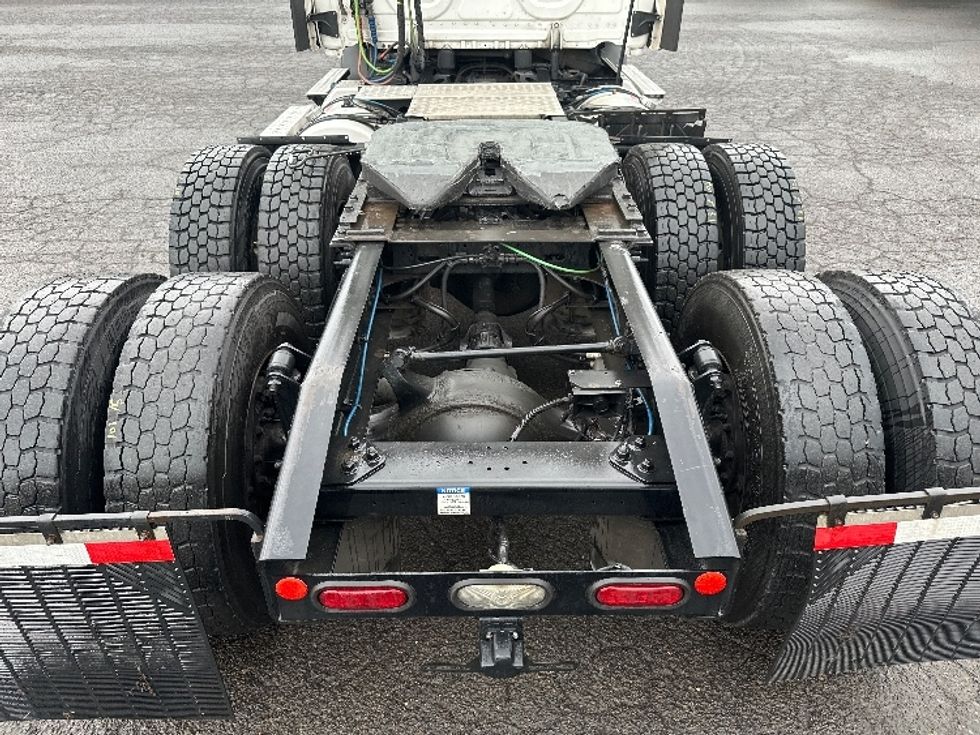 Day Cab Tractor-Heavy Duty Tractors-Freightliner-2021-T11664ST-Clackamas-OR-485,146\n\t\tmiles-$ 47,500 - Image 6