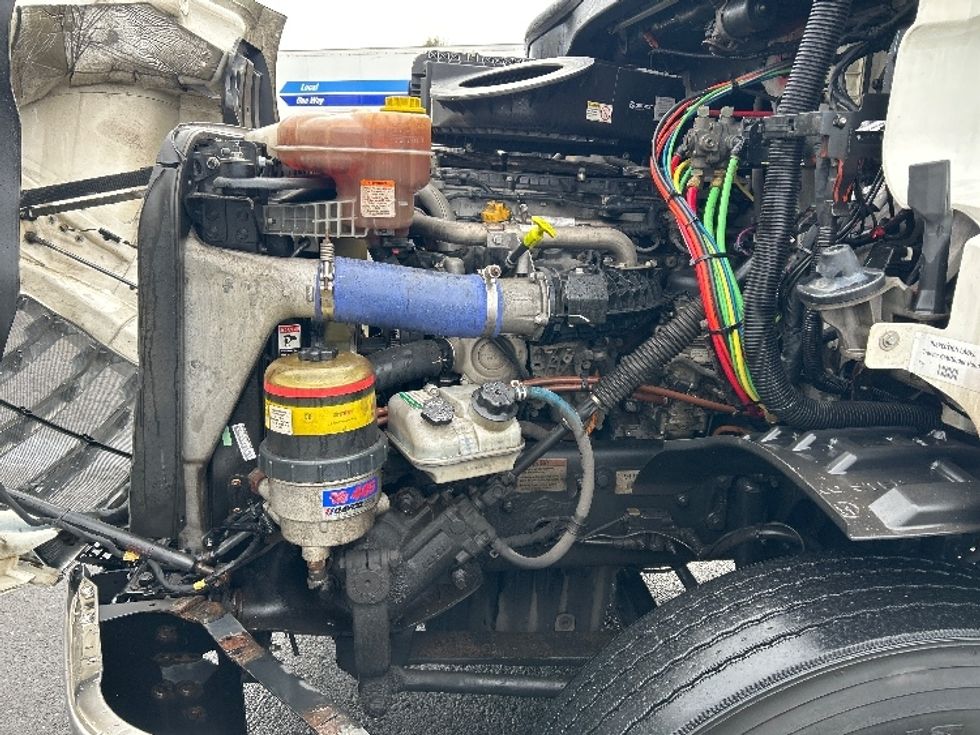 Day Cab Tractor-Heavy Duty Tractors-Freightliner-2021-T11664ST-Clackamas-OR-505,055\n\t\tmiles-$ 45,500 - Image 16