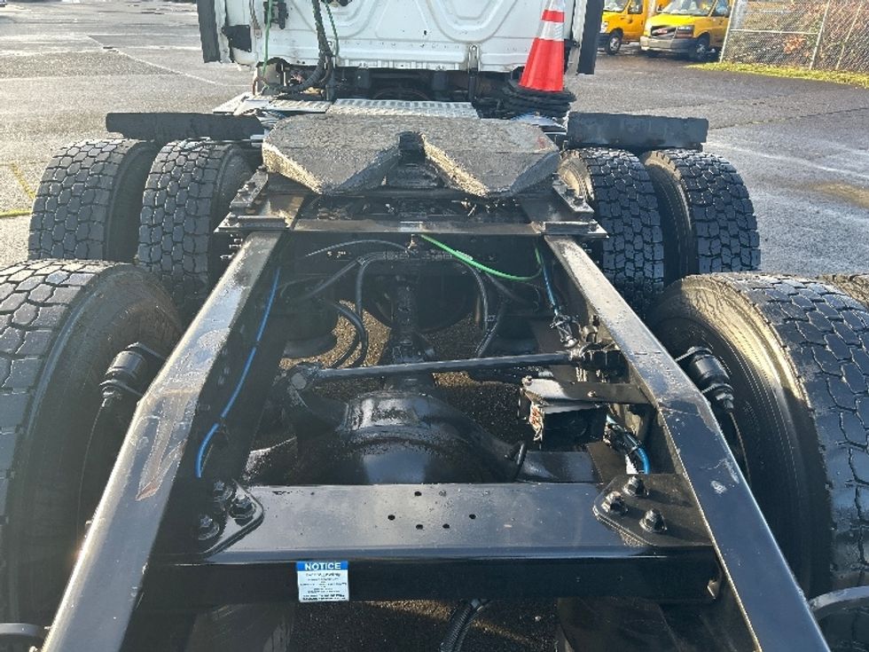Day Cab Tractor-Heavy Duty Tractors-Freightliner-2021-T11664ST-Clackamas-OR-547,696\n\t\tmiles-$ 41,000 - Image 6