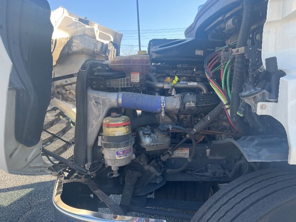 Day Cab Tractor-Heavy Duty Tractors-Freightliner-2021-T11664ST-Concord-NC-233,832\n\t\tmiles-$ 67,500 - Image 16