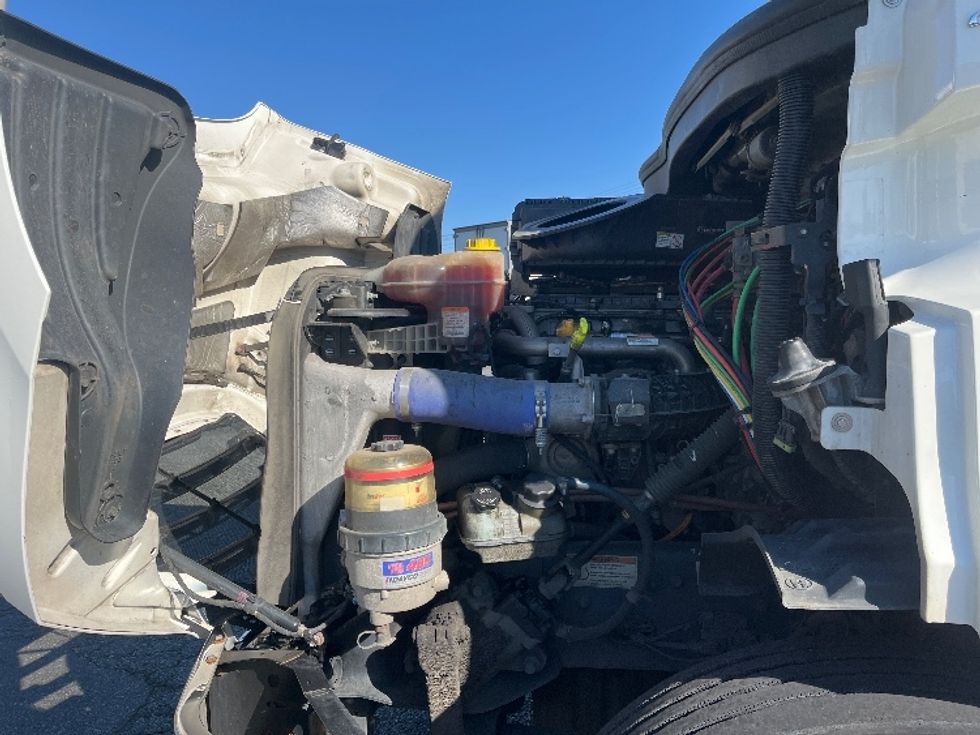 Day Cab Tractor-Heavy Duty Tractors-Freightliner-2021-T11664ST-Concord-NC-381,957\n\t\tmiles-$ 57,750 - Image 16