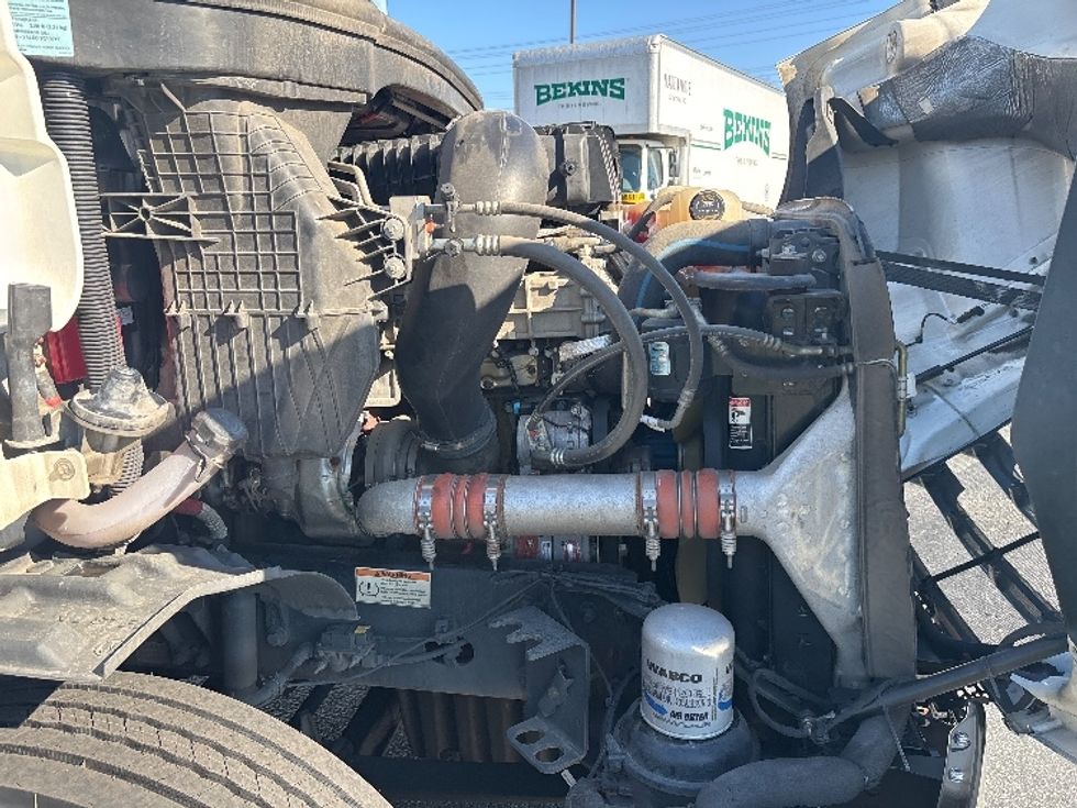 Day Cab Tractor-Heavy Duty Tractors-Freightliner-2021-T11664ST-Concord-NC-424,656\n\t\tmiles-$ 55,000 - Image 15