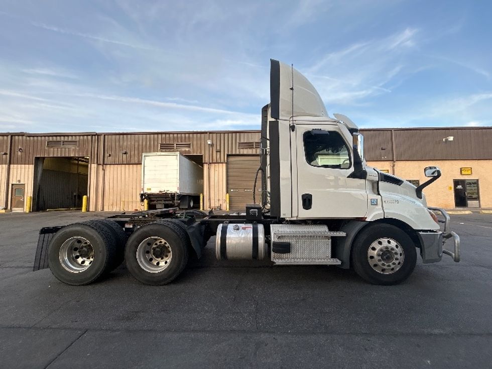 Day Cab Tractor-Heavy Duty Tractors-Freightliner-2021-T11664ST-El Paso-TX-525,234\n\t\tmiles-$ 46,000 - Image 8