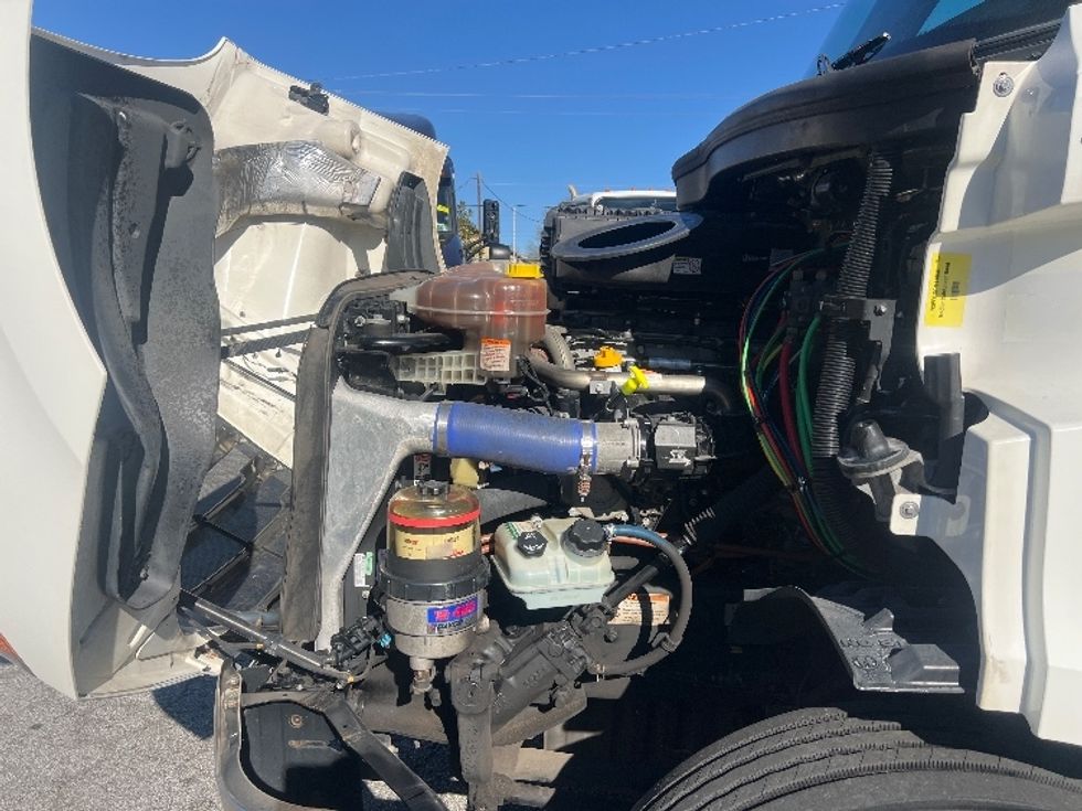 Day Cab Tractor-Heavy Duty Tractors-Freightliner-2021-T11664ST-Forest Park-GA-358,339\n\t\tmiles-$ 61,250 - Image 16