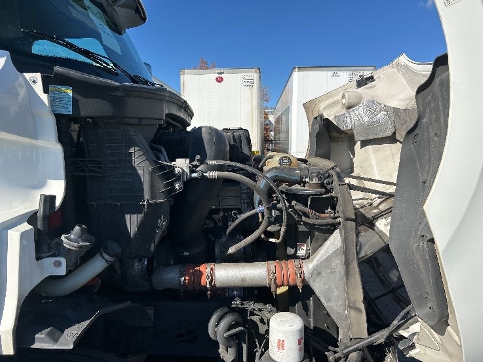 Day Cab Tractor-Heavy Duty Tractors-Freightliner-2021-T11664ST-Forest Park-GA-480,906\n\t\tmiles-$ 48,750 - Image 15