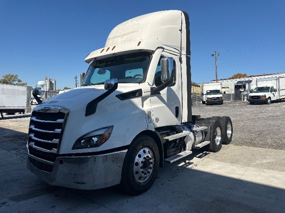Day Cab Tractor-Heavy Duty Tractors-Freightliner-2021-T11664ST-Forest Park-GA-480,906\n\t\tmiles-$ 48,750 - Image 3