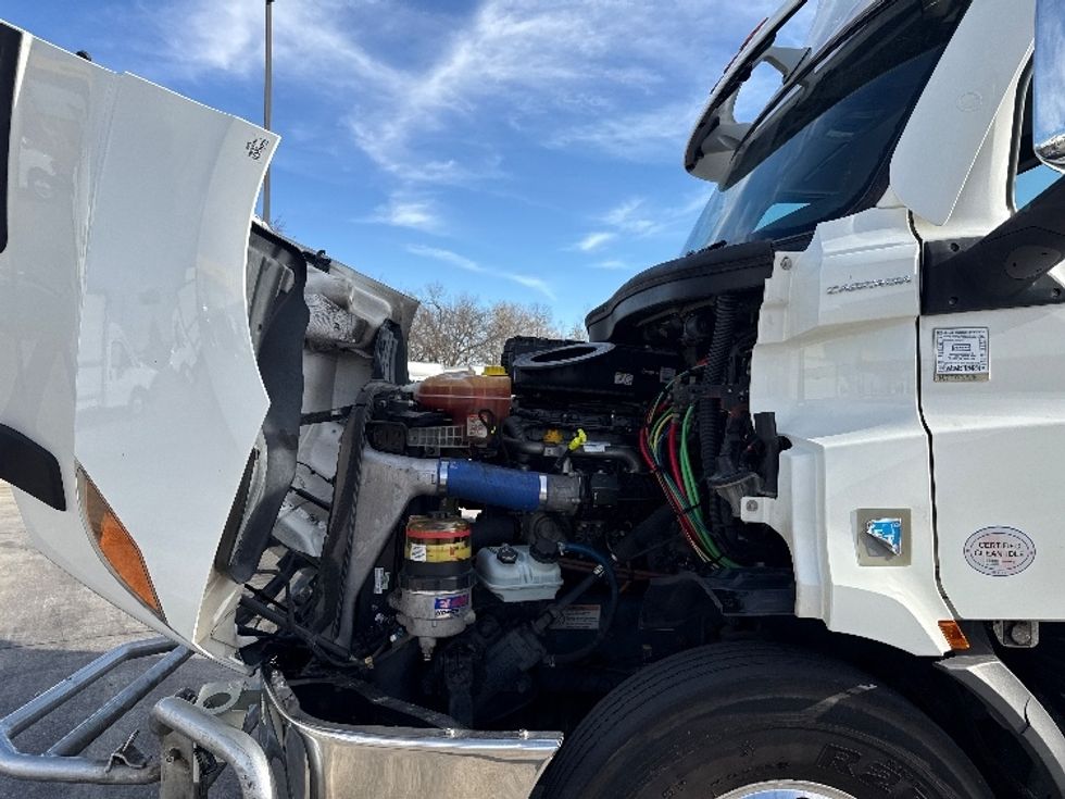 Day Cab Tractor-Heavy Duty Tractors-Freightliner-2021-T11664ST-Grand Prairie-TX-569,136\n\t\tmiles-$ 41,500 - Image 16
