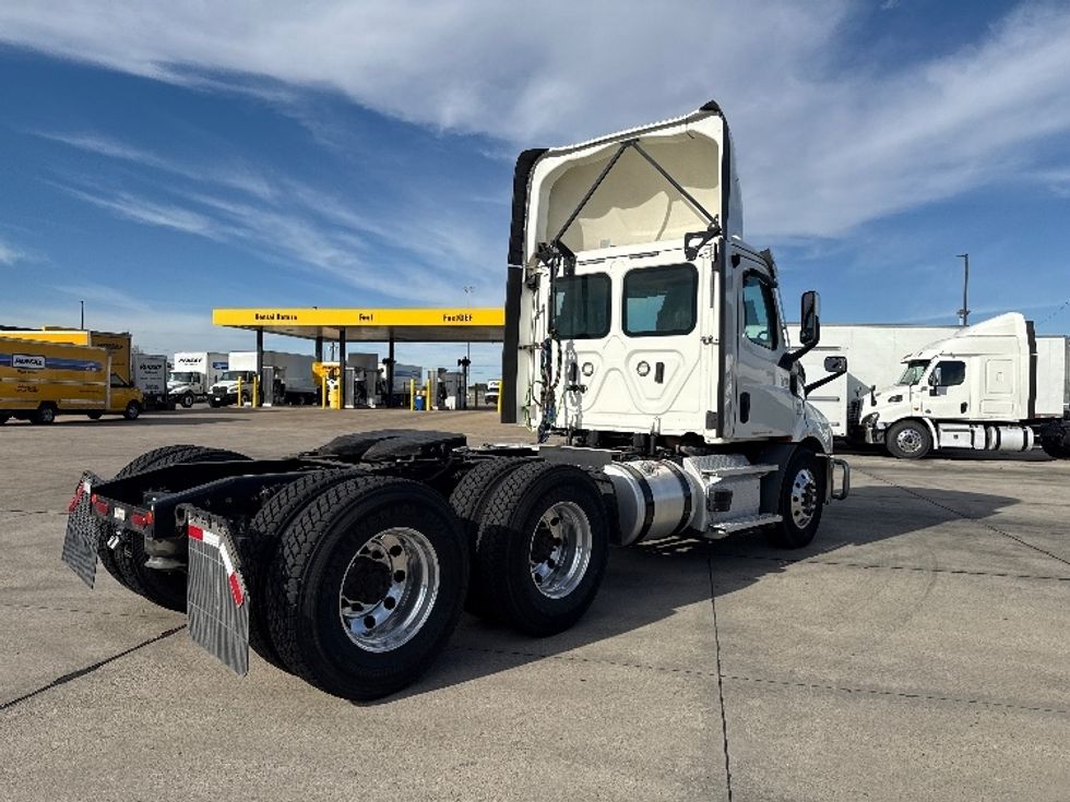 Day Cab Tractor-Heavy Duty Tractors-Freightliner-2021-T11664ST-Grand Prairie-TX-569,136\n\t\tmiles-$ 41,500 - Image 7