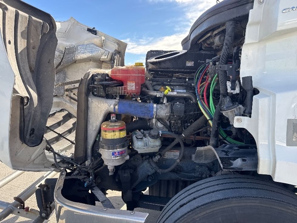 Day Cab Tractor-Heavy Duty Tractors-Freightliner-2021-T11664ST-Greeley-CO-476,833\n\t\tmiles-$ 51,000 - Image 16