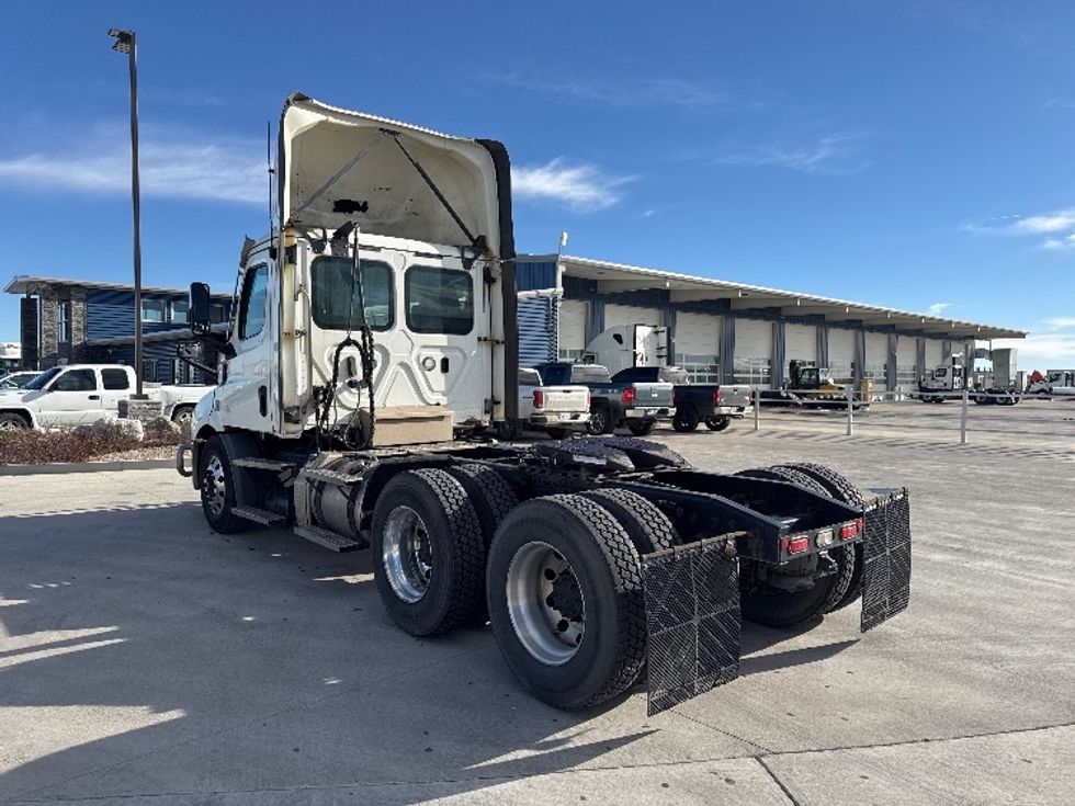 Day Cab Tractor-Heavy Duty Tractors-Freightliner-2021-T11664ST-Greeley-CO-476,833\n\t\tmiles-$ 51,000 - Image 5