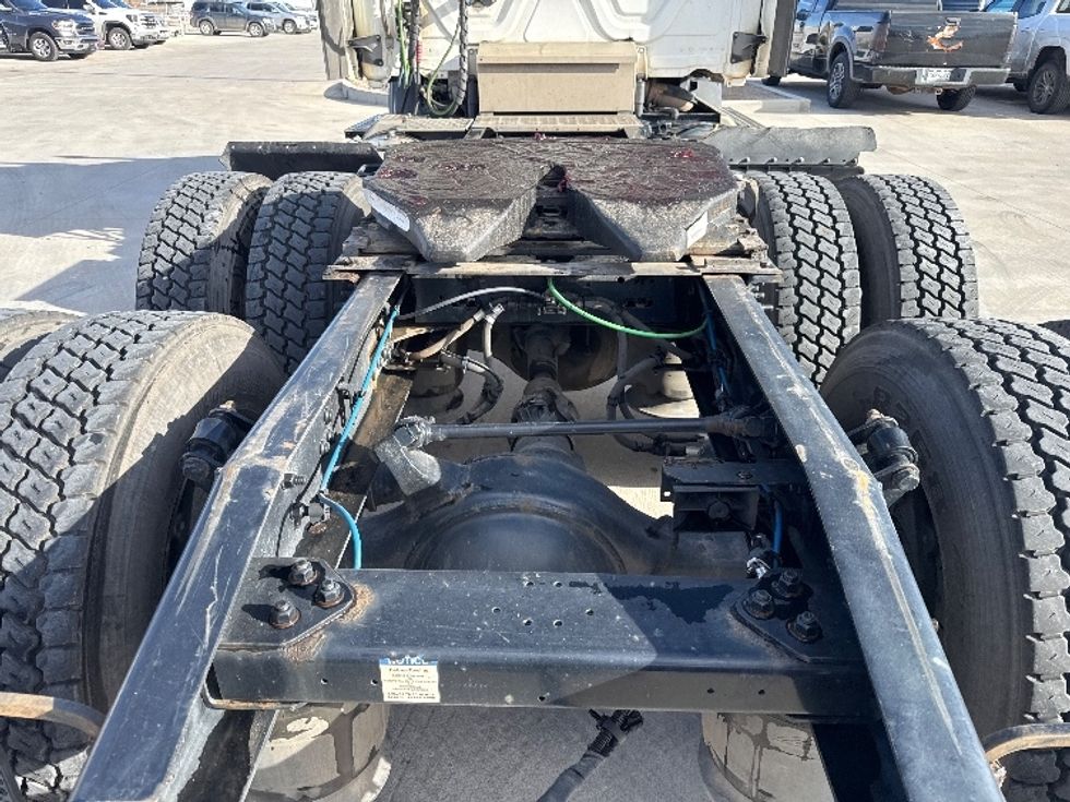 Day Cab Tractor-Heavy Duty Tractors-Freightliner-2021-T11664ST-Greeley-CO-476,833\n\t\tmiles-$ 51,000 - Image 6