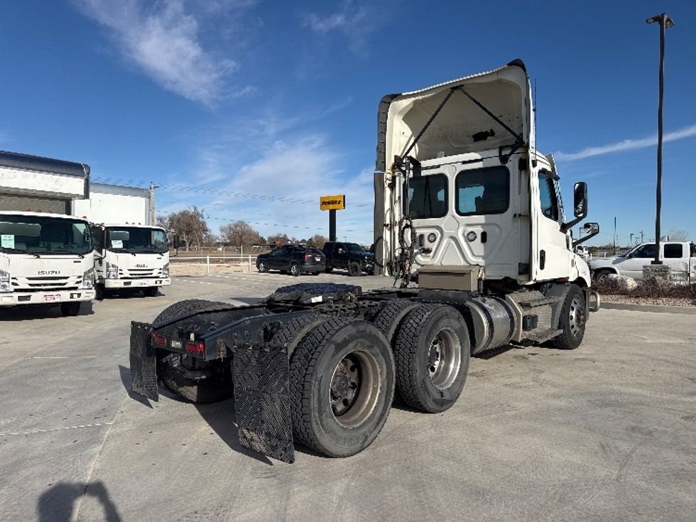 Day Cab Tractor-Heavy Duty Tractors-Freightliner-2021-T11664ST-Greeley-CO-476,833\n\t\tmiles-$ 51,000 - Image 7