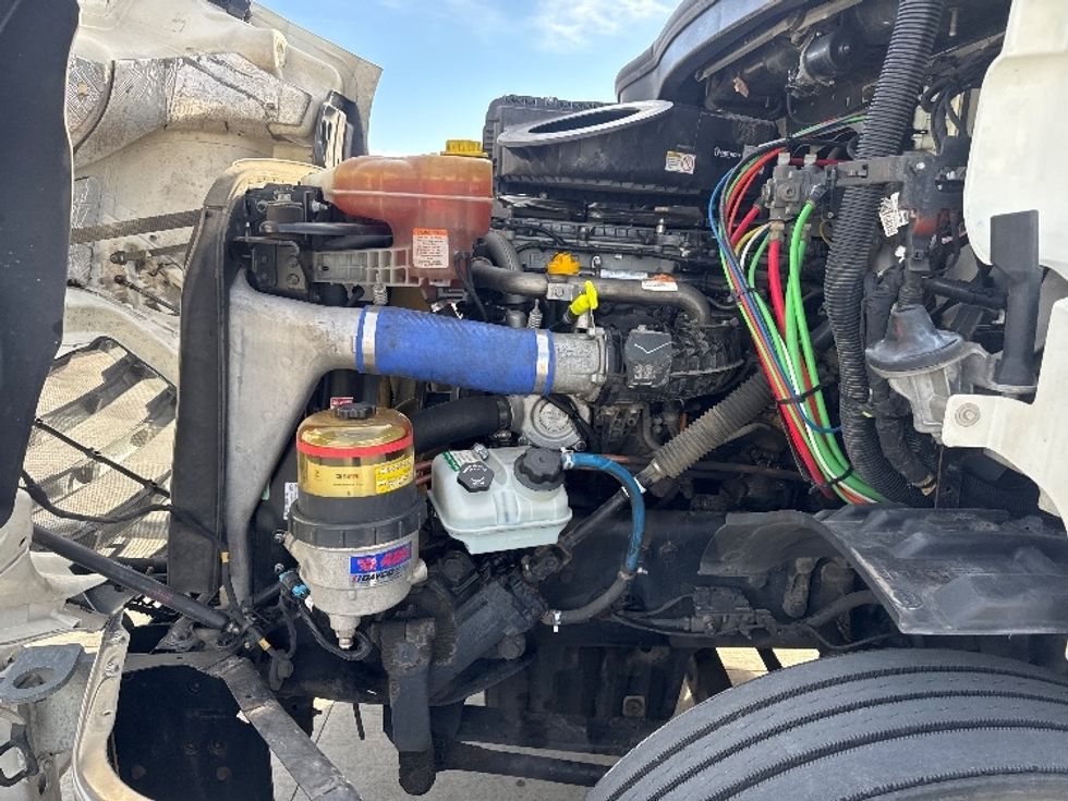 Day Cab Tractor-Heavy Duty Tractors-Freightliner-2021-T11664ST-Greeley-CO-501,716\n\t\tmiles-$ 48,250 - Image 16