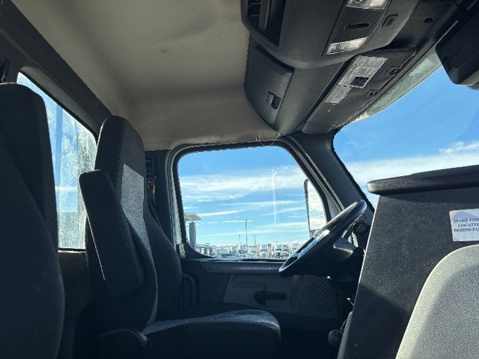 Day Cab Tractor-Heavy Duty Tractors-Freightliner-2021-T11664ST-Greeley-CO-506,124\n\t\tmiles-$ 48,000 - Image 14