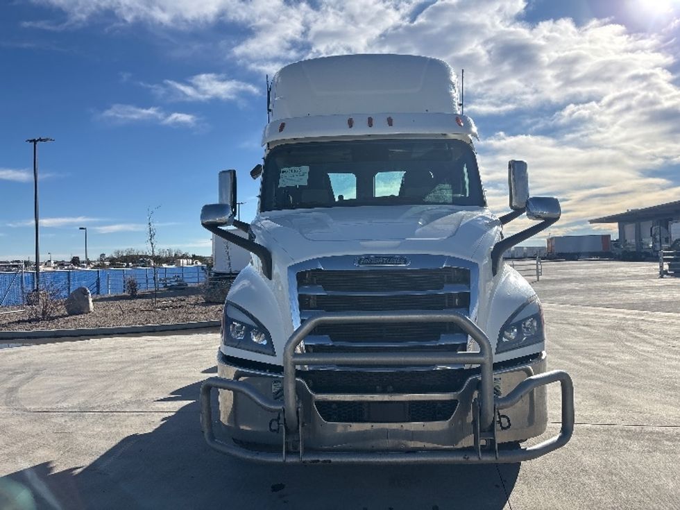 Day Cab Tractor-Heavy Duty Tractors-Freightliner-2021-T11664ST-Greeley-CO-506,124\n\t\tmiles-$ 48,000 - Image 2