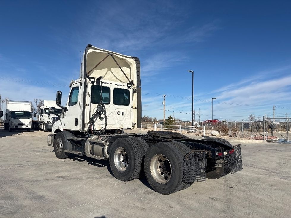 Day Cab Tractor-Heavy Duty Tractors-Freightliner-2021-T11664ST-Greeley-CO-506,124\n\t\tmiles-$ 48,000 - Image 5