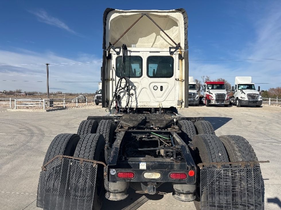 Day Cab Tractor-Heavy Duty Tractors-Freightliner-2021-T11664ST-Greeley-CO-506,124\n\t\tmiles-$ 48,000 - Image 6