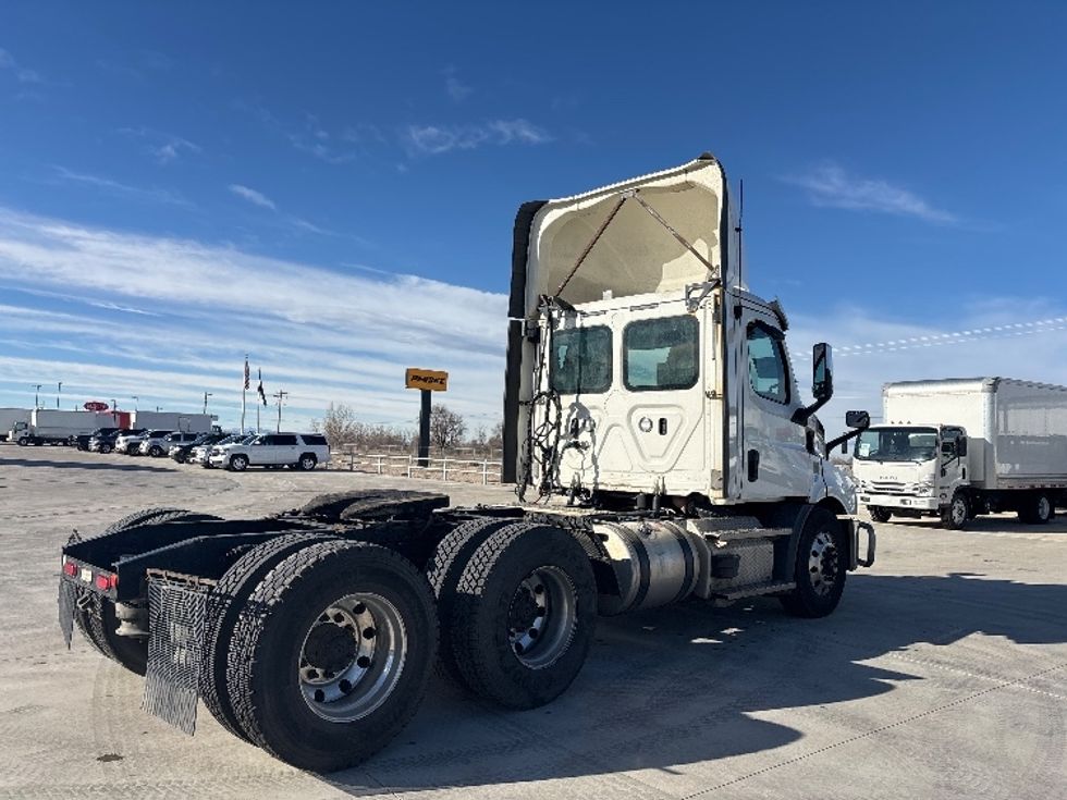 Day Cab Tractor-Heavy Duty Tractors-Freightliner-2021-T11664ST-Greeley-CO-506,124\n\t\tmiles-$ 48,000 - Image 7