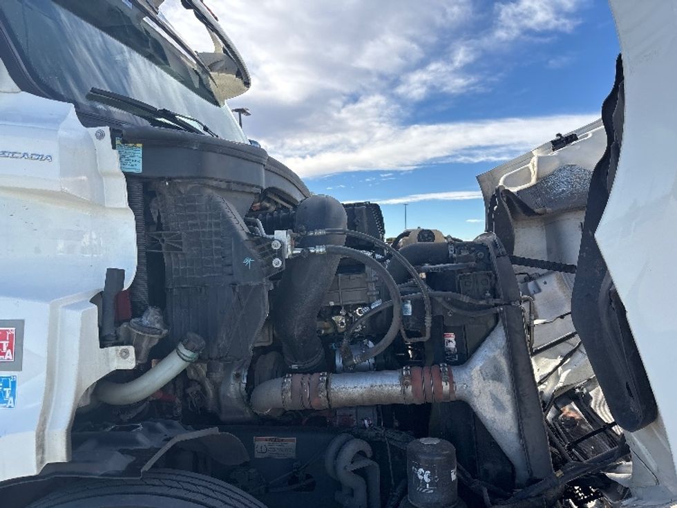 Day Cab Tractor-Heavy Duty Tractors-Freightliner-2021-T11664ST-Greeley-CO-552,241\n\t\tmiles-$ 43,000 - Image 15