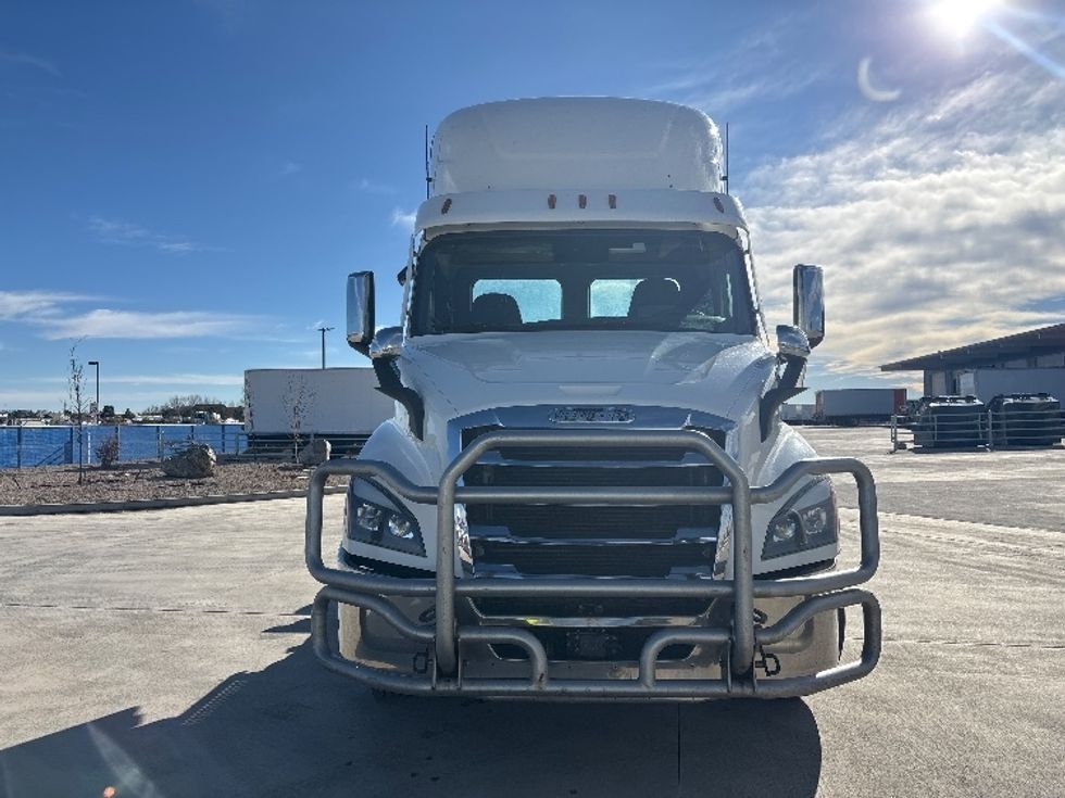 Day Cab Tractor-Heavy Duty Tractors-Freightliner-2021-T11664ST-Greeley-CO-552,241\n\t\tmiles-$ 43,000 - Image 2