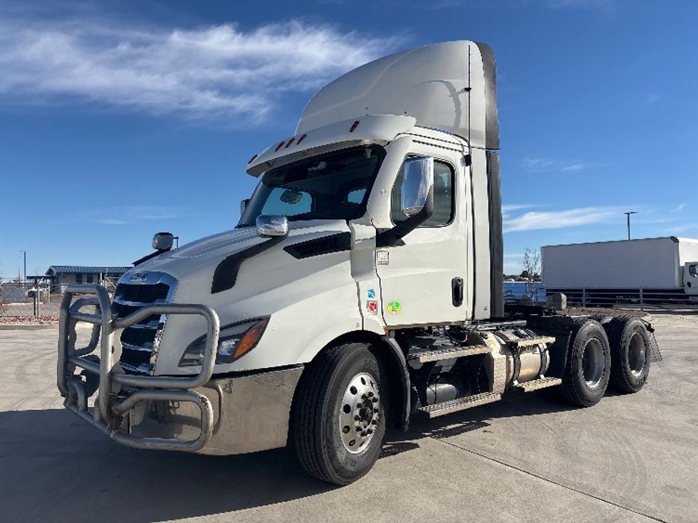 Day Cab Tractor-Heavy Duty Tractors-Freightliner-2021-T11664ST-Greeley-CO-552,241\n\t\tmiles-$ 43,000 - Image 3