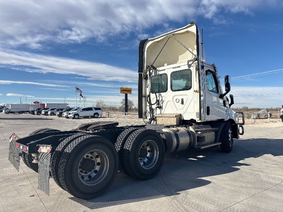 Day Cab Tractor-Heavy Duty Tractors-Freightliner-2021-T11664ST-Greeley-CO-552,241\n\t\tmiles-$ 43,000 - Image 7
