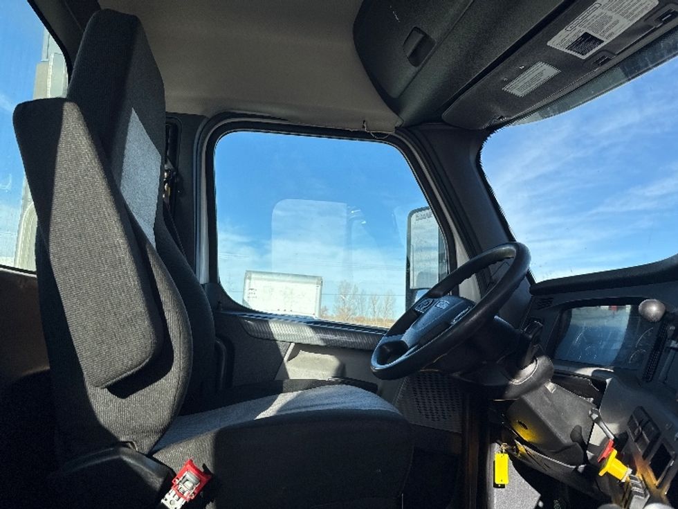 Day Cab Tractor-Heavy Duty Tractors-Freightliner-2021-T11664ST-Greeley-CO-557,093\n\t\tmiles-$ 42,500 - Image 14