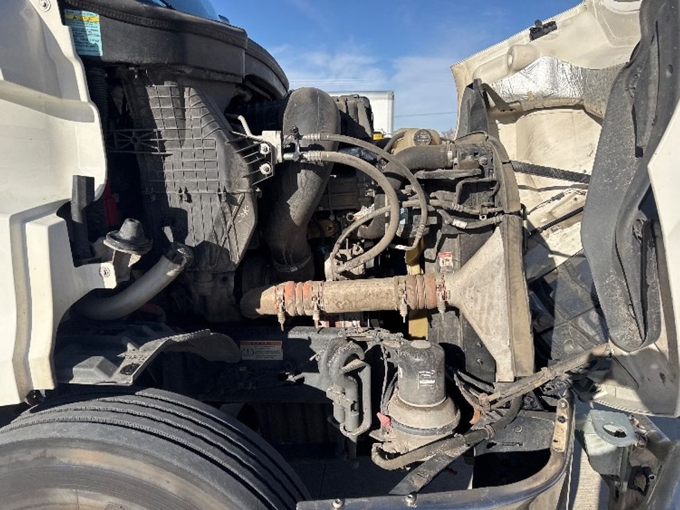 Day Cab Tractor-Heavy Duty Tractors-Freightliner-2021-T11664ST-Greeley-CO-557,093\n\t\tmiles-$ 42,500 - Image 15