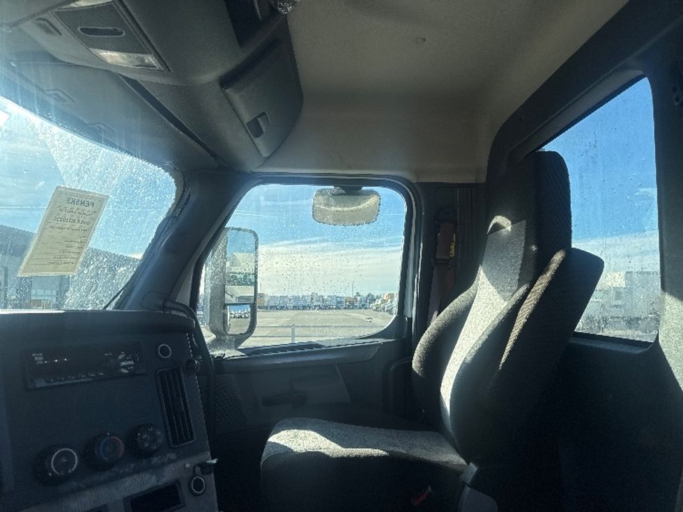 Day Cab Tractor-Heavy Duty Tractors-Freightliner-2021-T11664ST-Greeley-CO-573,683\n\t\tmiles-$ 40,750 - Image 10