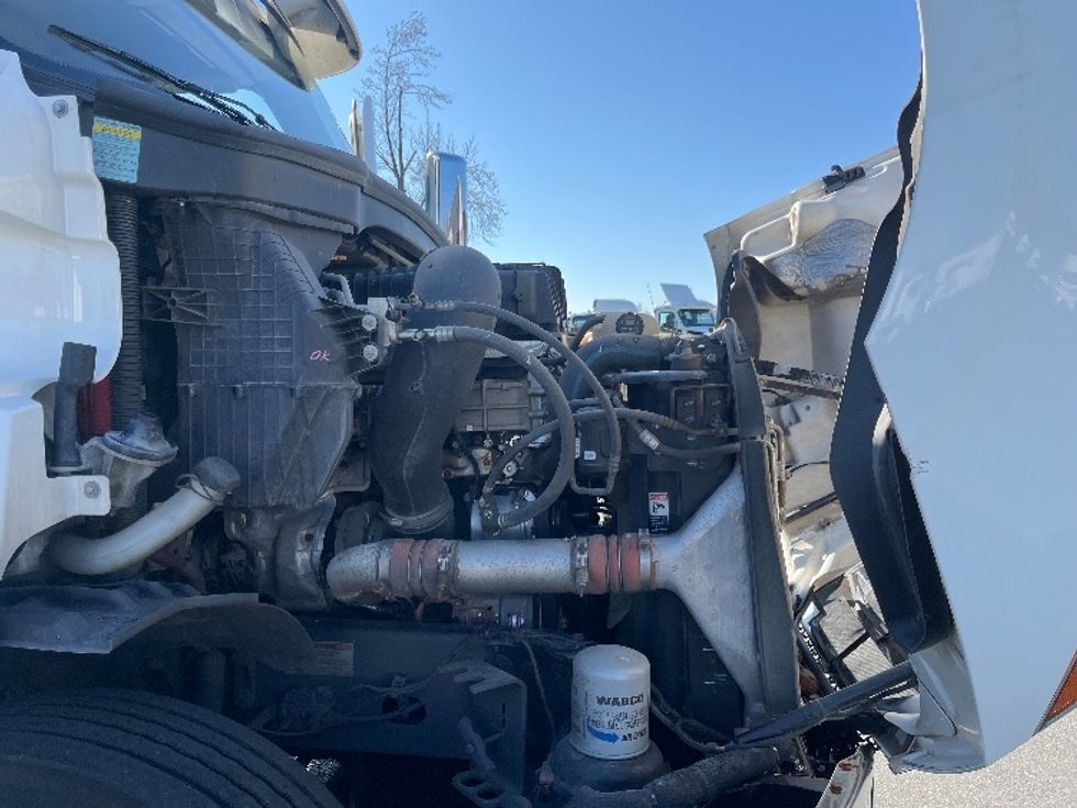 Day Cab Tractor-Heavy Duty Tractors-Freightliner-2021-T11664ST-Greensboro-NC-380,998\n\t\tmiles-$ 57,750 - Image 15