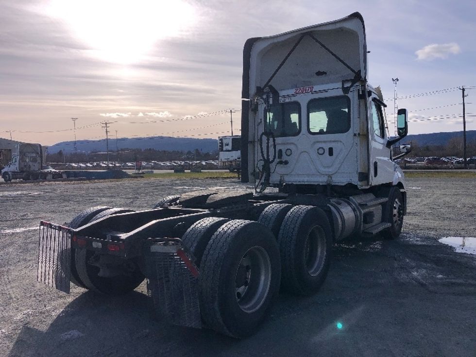 Day Cab Tractor-Heavy Duty Tractors-Freightliner-2021-T11664ST-Guilderland Center-NY-340,542\n\t\tmiles-$ 57,500 - Image 7