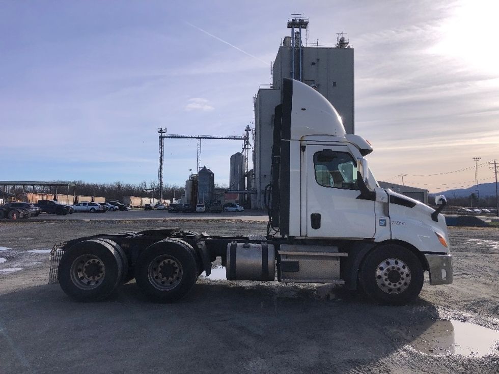Day Cab Tractor-Heavy Duty Tractors-Freightliner-2021-T11664ST-Guilderland Center-NY-340,542\n\t\tmiles-$ 57,500 - Image 8