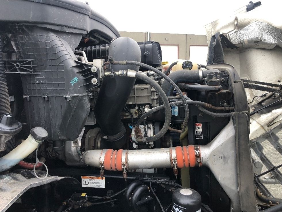 Day Cab Tractor-Heavy Duty Tractors-Freightliner-2021-T11664ST-Guilderland Center-NY-413,836\n\t\tmiles-$ 47,250 - Image 15