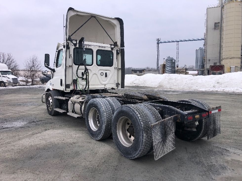 Day Cab Tractor-Heavy Duty Tractors-Freightliner-2021-T11664ST-Guilderland Center-NY-413,836\n\t\tmiles-$ 47,250 - Image 5