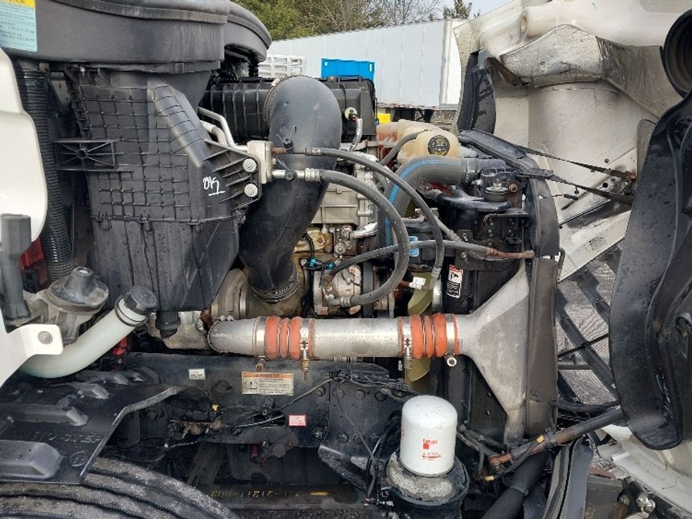 Day Cab Tractor-Heavy Duty Tractors-Freightliner-2021-T11664ST-Harrisburg-PA-604,124\n\t\tmiles-$ 33,000 - Image 15