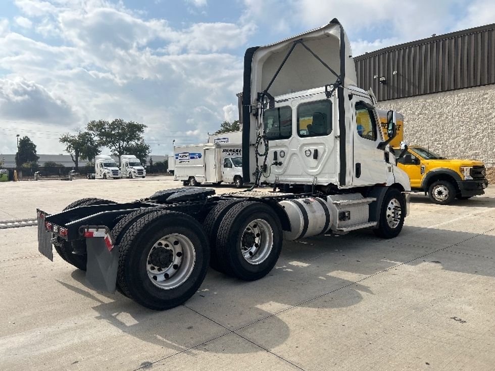 Day Cab Tractor-Heavy Duty Tractors-Freightliner-2021-T11664ST-Houston-TX-596,315\n\t\tmiles-$ 38,000 - Image 5