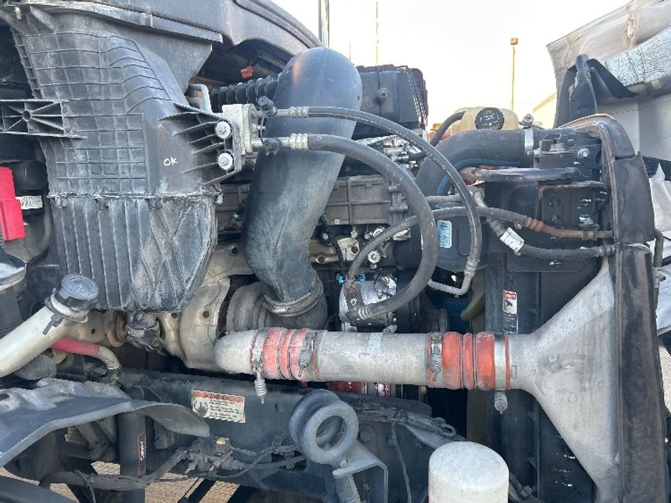 Day Cab Tractor-Heavy Duty Tractors-Freightliner-2021-T11664ST-Houston-TX-637,535\n\t\tmiles-$ 29,750 - Image 15