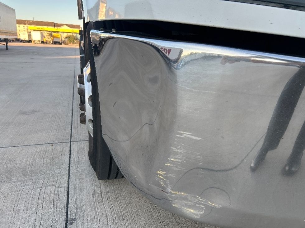 Day Cab Tractor-Heavy Duty Tractors-Freightliner-2021-T11664ST-Houston-TX-637,535\n\t\tmiles-$ 29,750 - Image 17