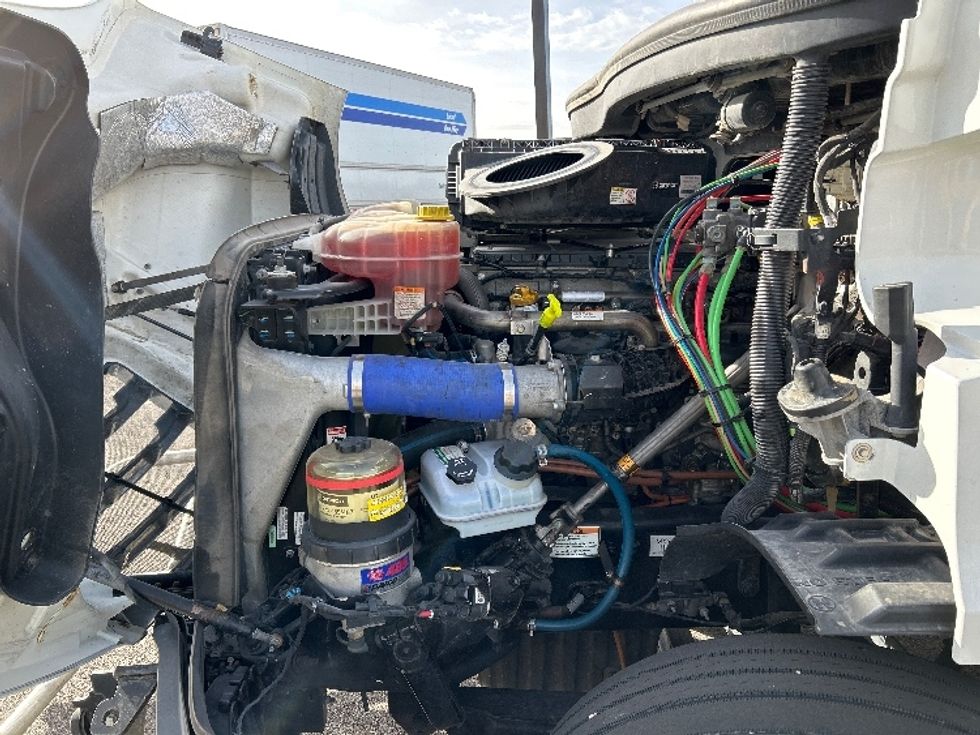 Day Cab Tractor-Heavy Duty Tractors-Freightliner-2021-T11664ST-Idaho Falls-ID-370,781\n\t\tmiles-$ 62,250 - Image 16