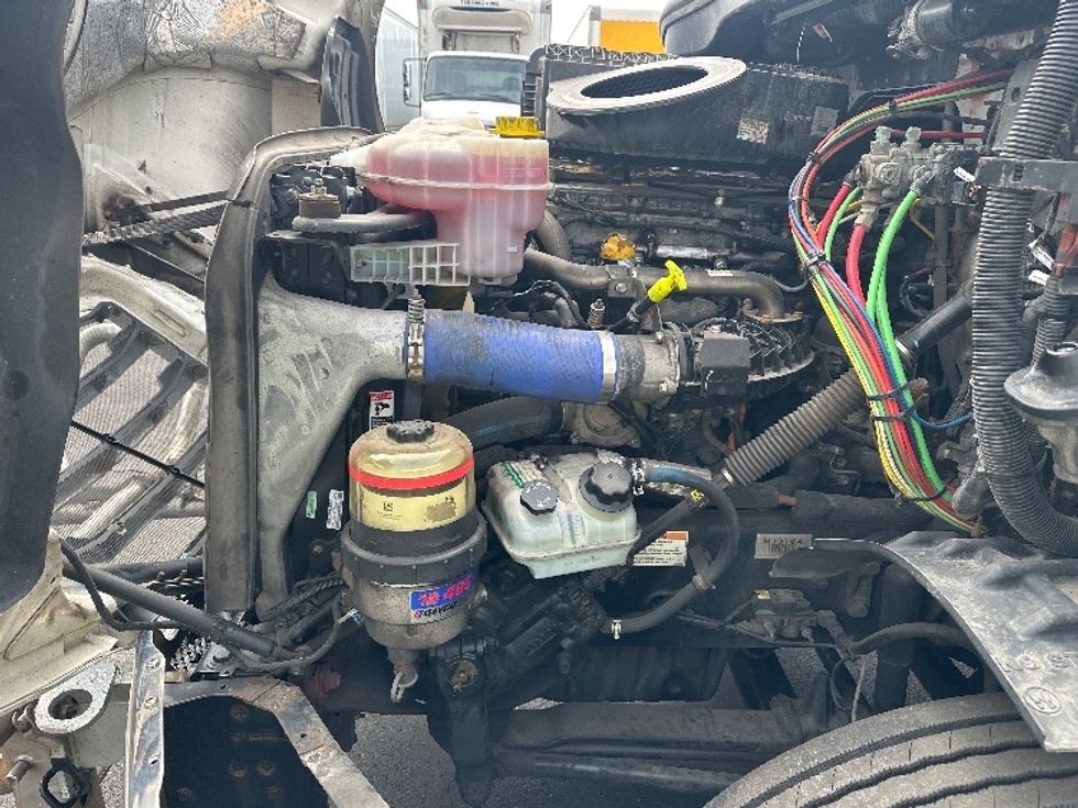 Day Cab Tractor-Heavy Duty Tractors-Freightliner-2021-T11664ST-Indianapolis-IN-740,555\n\t\tmiles-$ 26,750 - Image 16