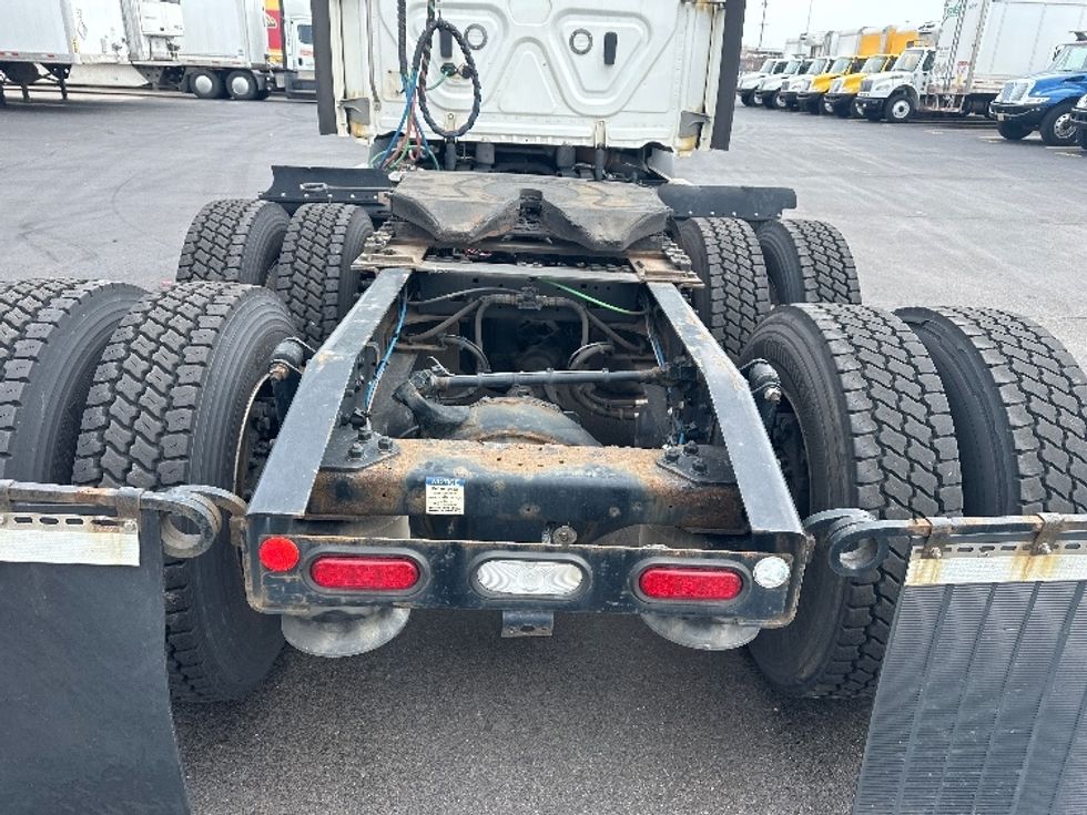 Day Cab Tractor-Heavy Duty Tractors-Freightliner-2021-T11664ST-Indianapolis-IN-740,555\n\t\tmiles-$ 26,750 - Image 6