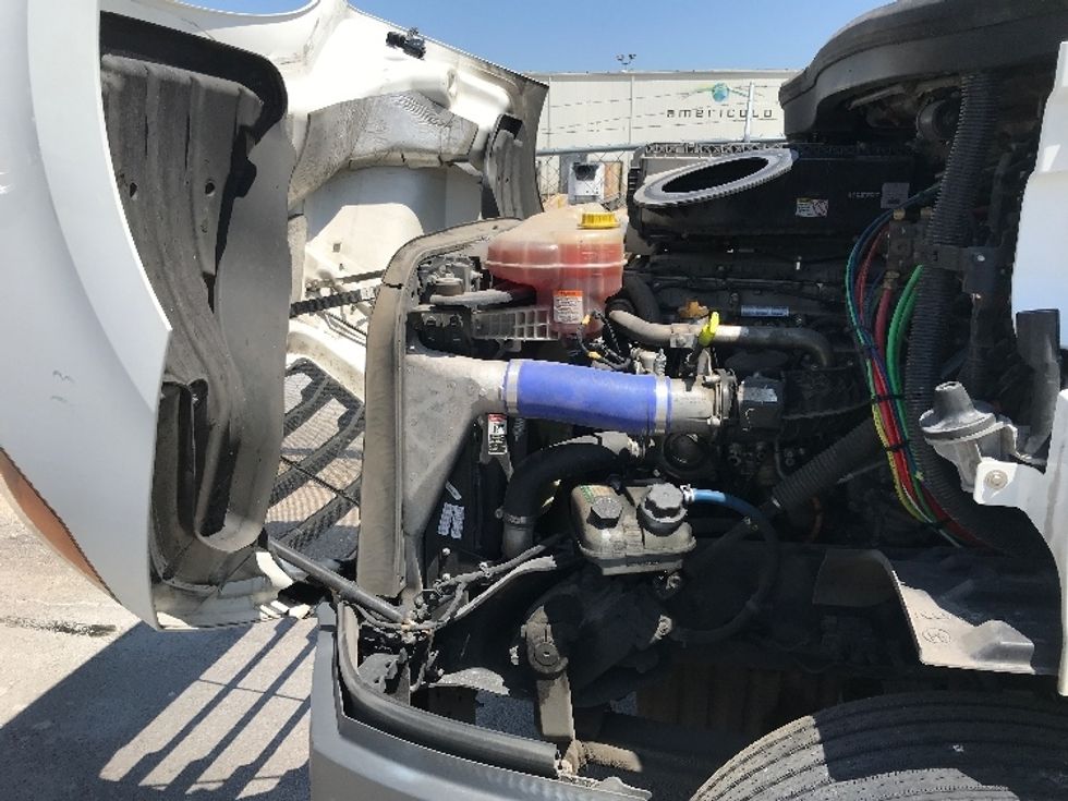 Day Cab Tractor-Heavy Duty Tractors-Freightliner-2021-T11664ST-Kansas City-MO-204,823\n\t\tmiles-$ 75,000 - Image 16