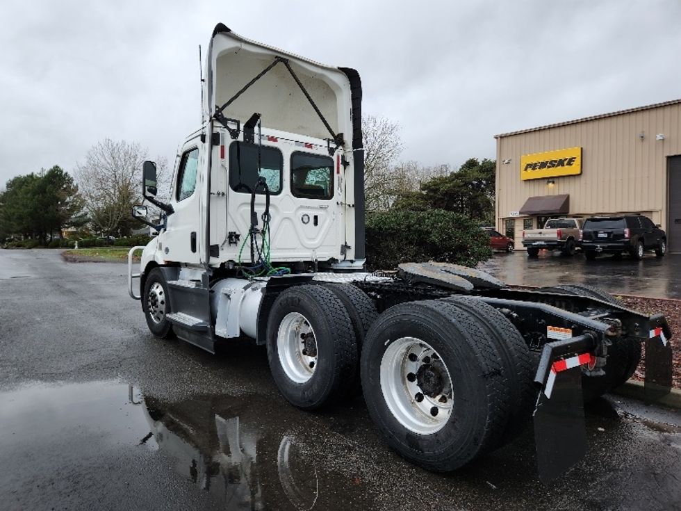 Day Cab Tractor-Heavy Duty Tractors-Freightliner-2021-T11664ST-Kent-WA-333,750\n\t\tmiles-$ 63,000 - Image 5