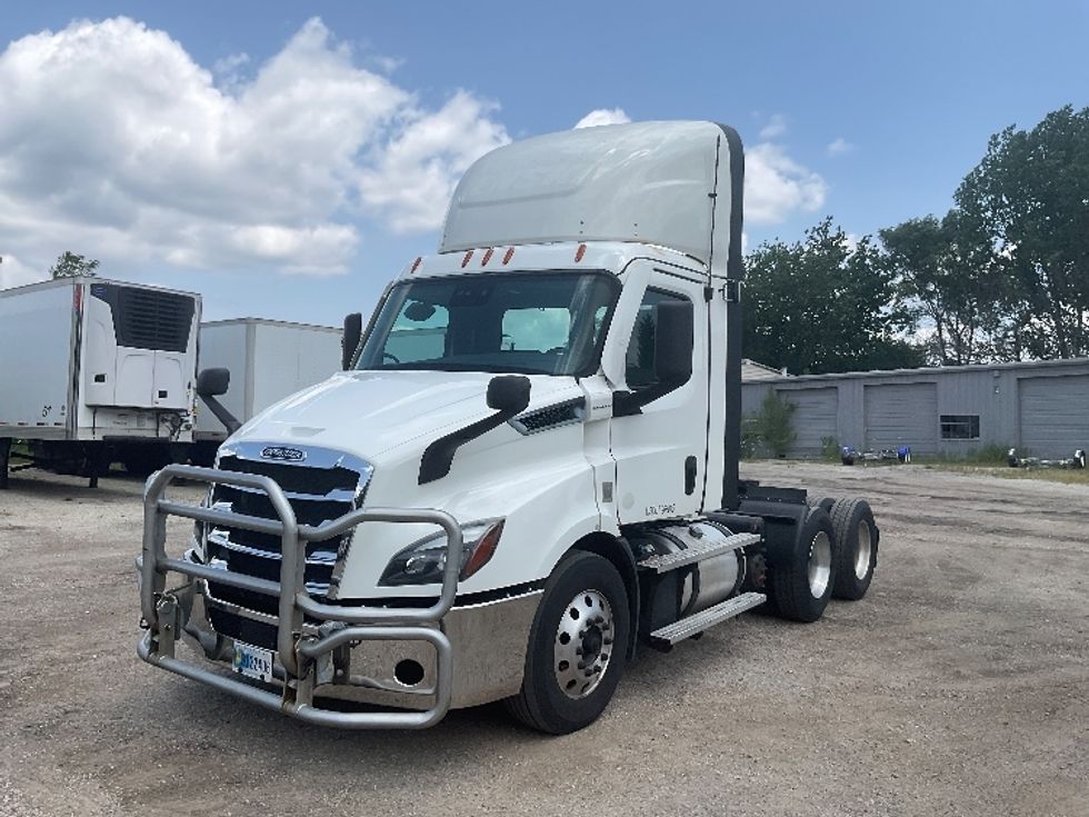 Day Cab Tractor-Heavy Duty Tractors-Freightliner-2021-T11664ST-La Porte-IN-520,095\n\t\tmiles-$ 36,750 - Image 3