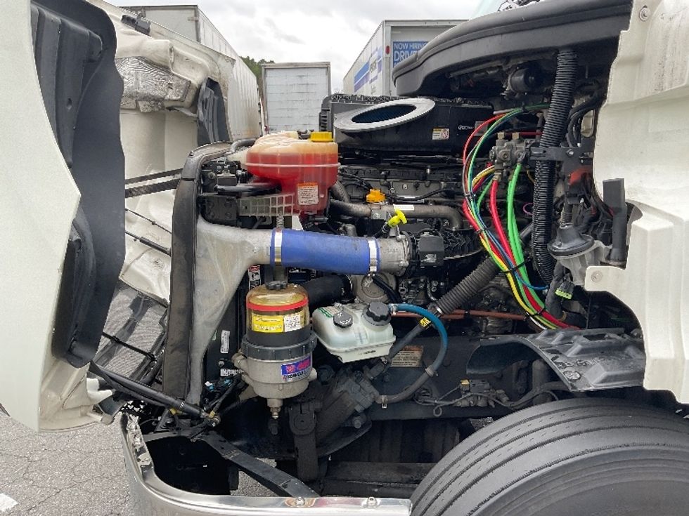 Day Cab Tractor-Heavy Duty Tractors-Freightliner-2021-T11664ST-Little Rock-AR-530,590\n\t\tmiles-$ 45,000 - Image 16