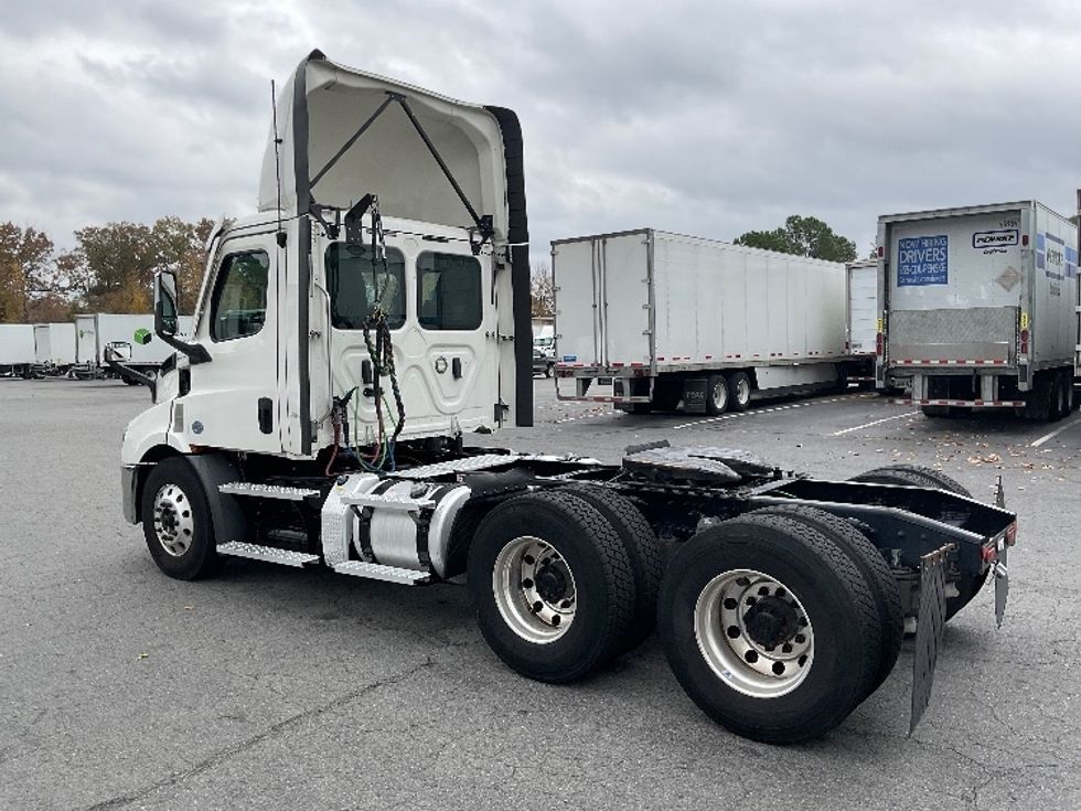 Day Cab Tractor-Heavy Duty Tractors-Freightliner-2021-T11664ST-Little Rock-AR-530,590\n\t\tmiles-$ 45,000 - Image 5