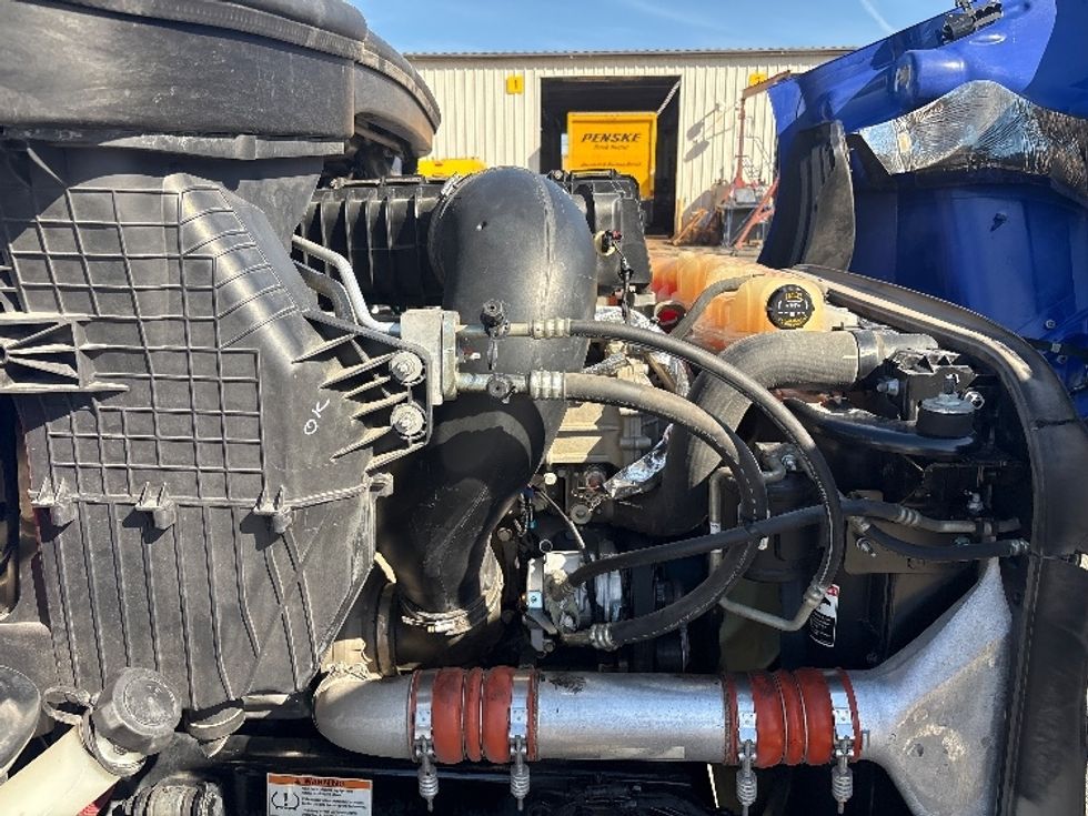 Day Cab Tractor-Heavy Duty Tractors-Freightliner-2021-T11664ST-Mebane-NC-313,765\n\t\tmiles-$ 56,500 - Image 15