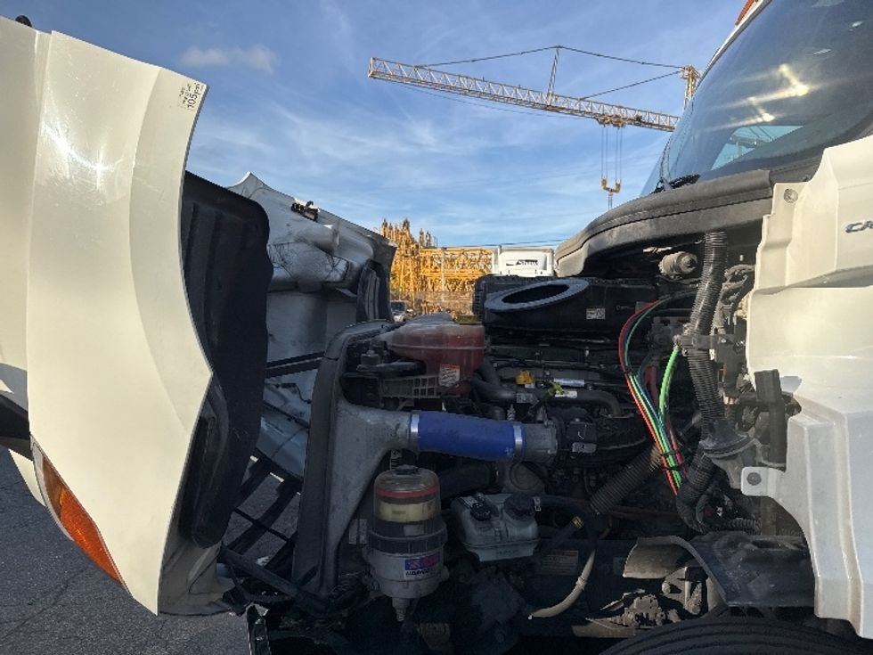 Day Cab Tractor-Heavy Duty Tractors-Freightliner-2021-T11664ST-Medley-FL-241,958\n\t\tmiles-$ 68,000 - Image 16